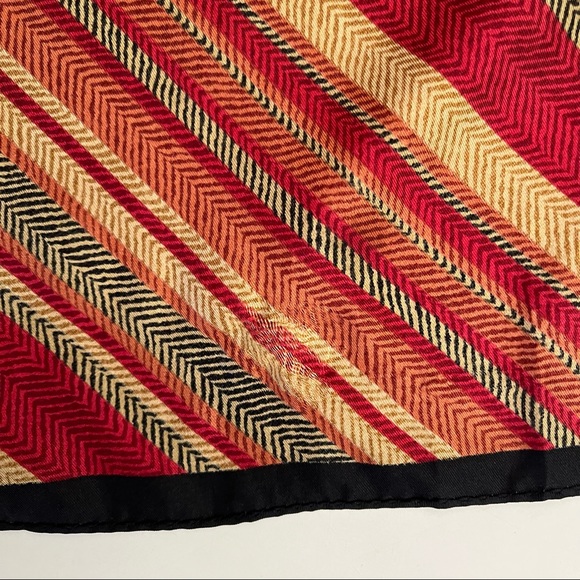 Echo Vintage Silk Scarf - Picture 5 of 5